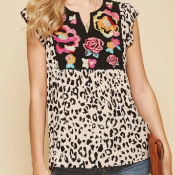 Savanna Jane Women Leopard Print Short Ruffle Sleeve Floral Embroidery Top Small - Picture 5 of 6